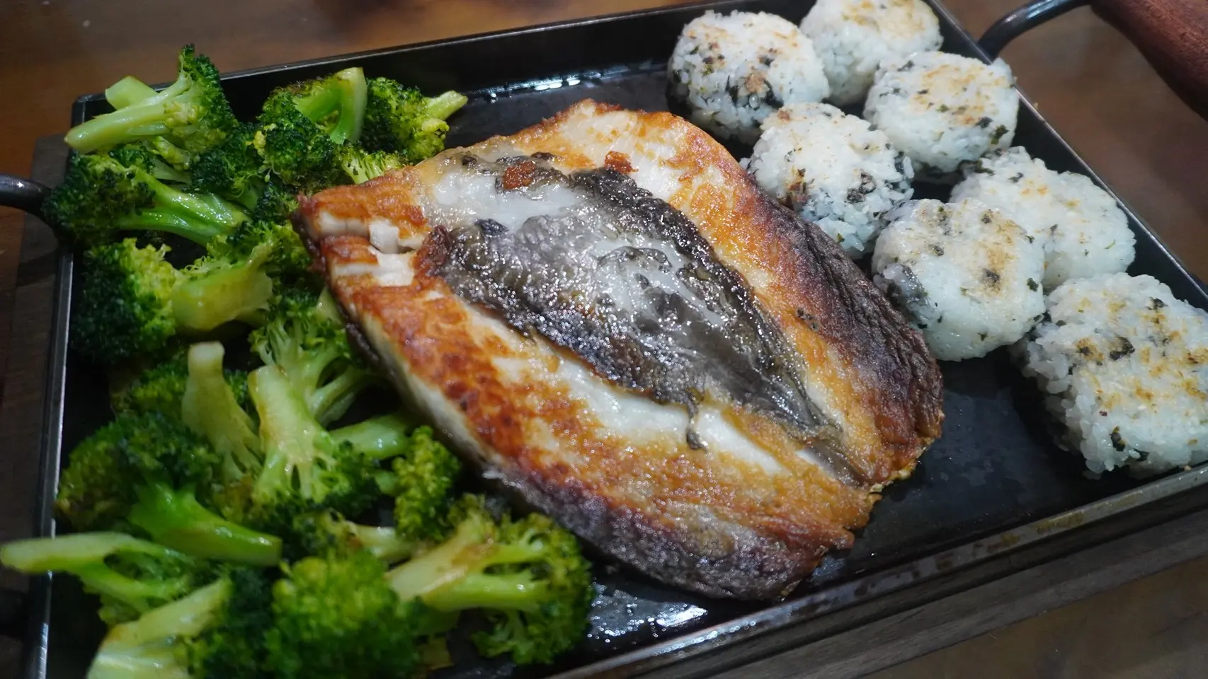 大人的鐵板煎牛排 日本燕三条 家庭鐵板燒料理 虱目魚
