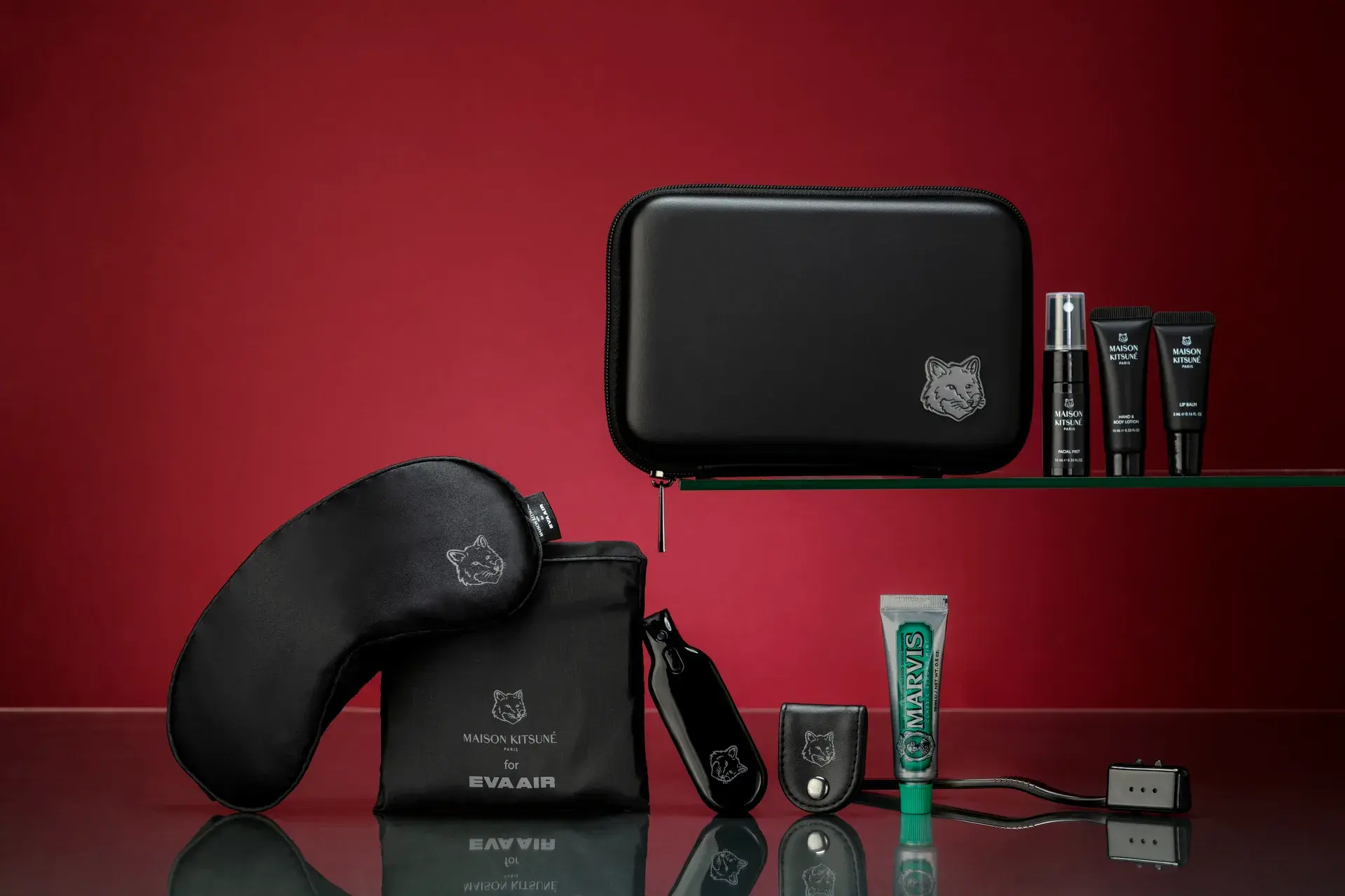 長榮航空maison Kitsune狐狸頭斜背包 過夜包