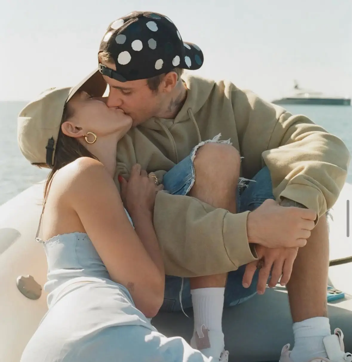 2025七夕情人節｜8月29日浪漫約會懶人包，餐廳推薦與禮物提案