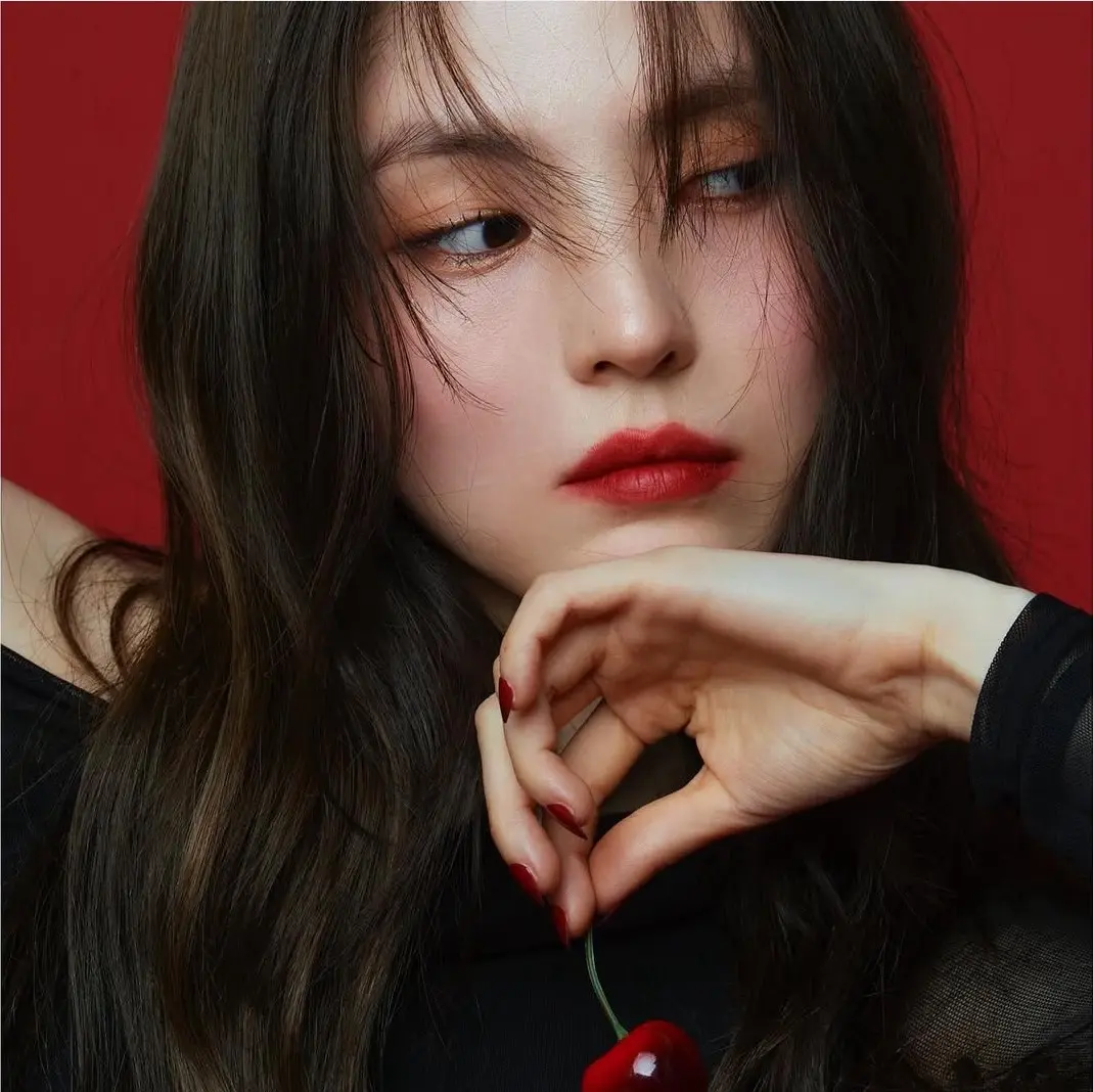 韓韶禧 美妝 化妝 保養 時尚 穿搭ig Xeesoxee 