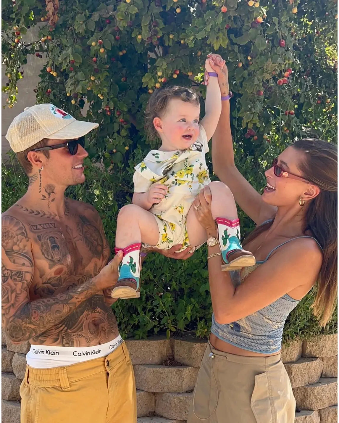 海莉比伯 Hailey Bieber Rhode 小賈斯汀 Justin Bieber Couple13