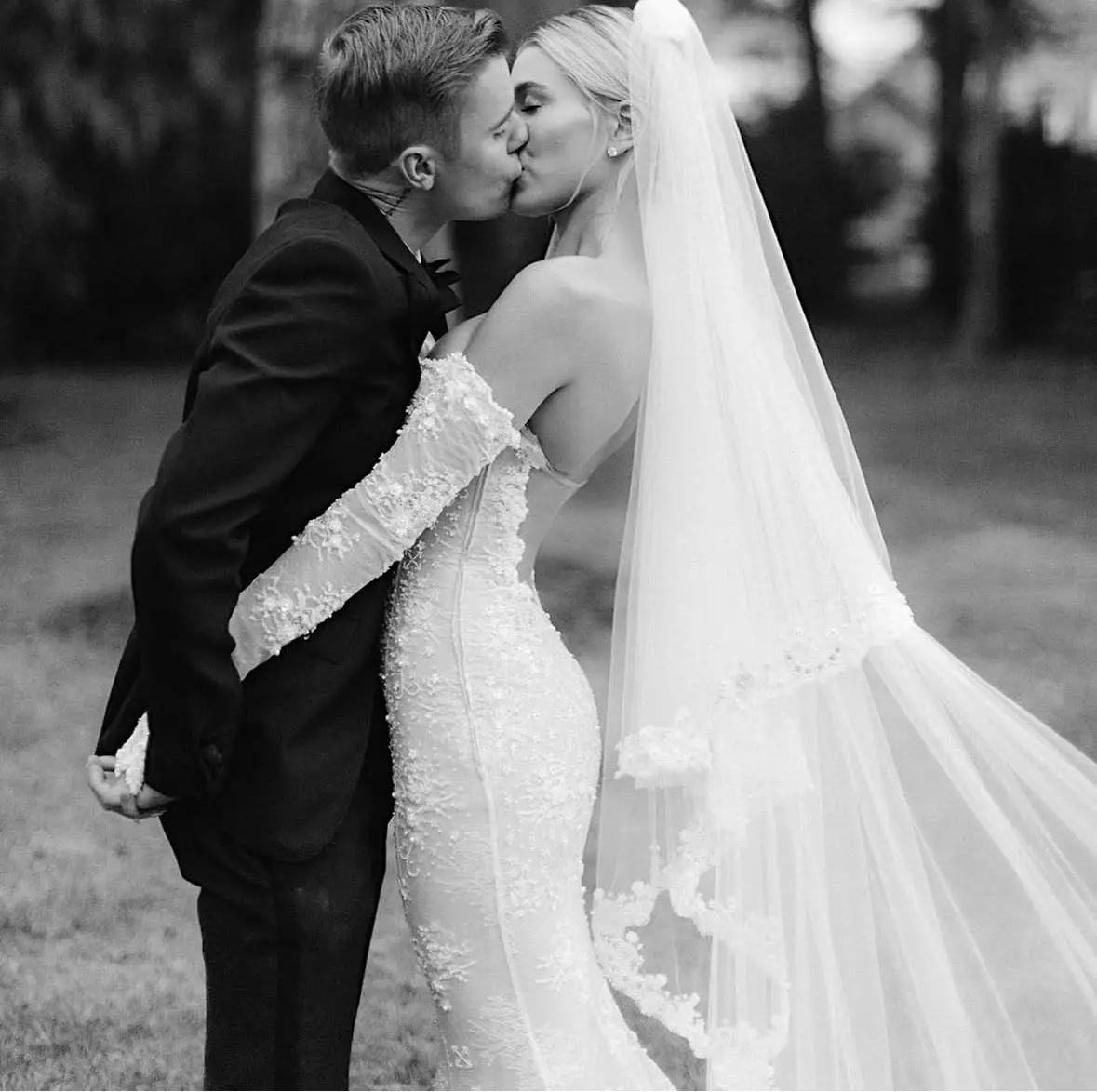 海莉比伯 Hailey Bieber Rhode 小賈斯汀 Justin Bieber Couple14