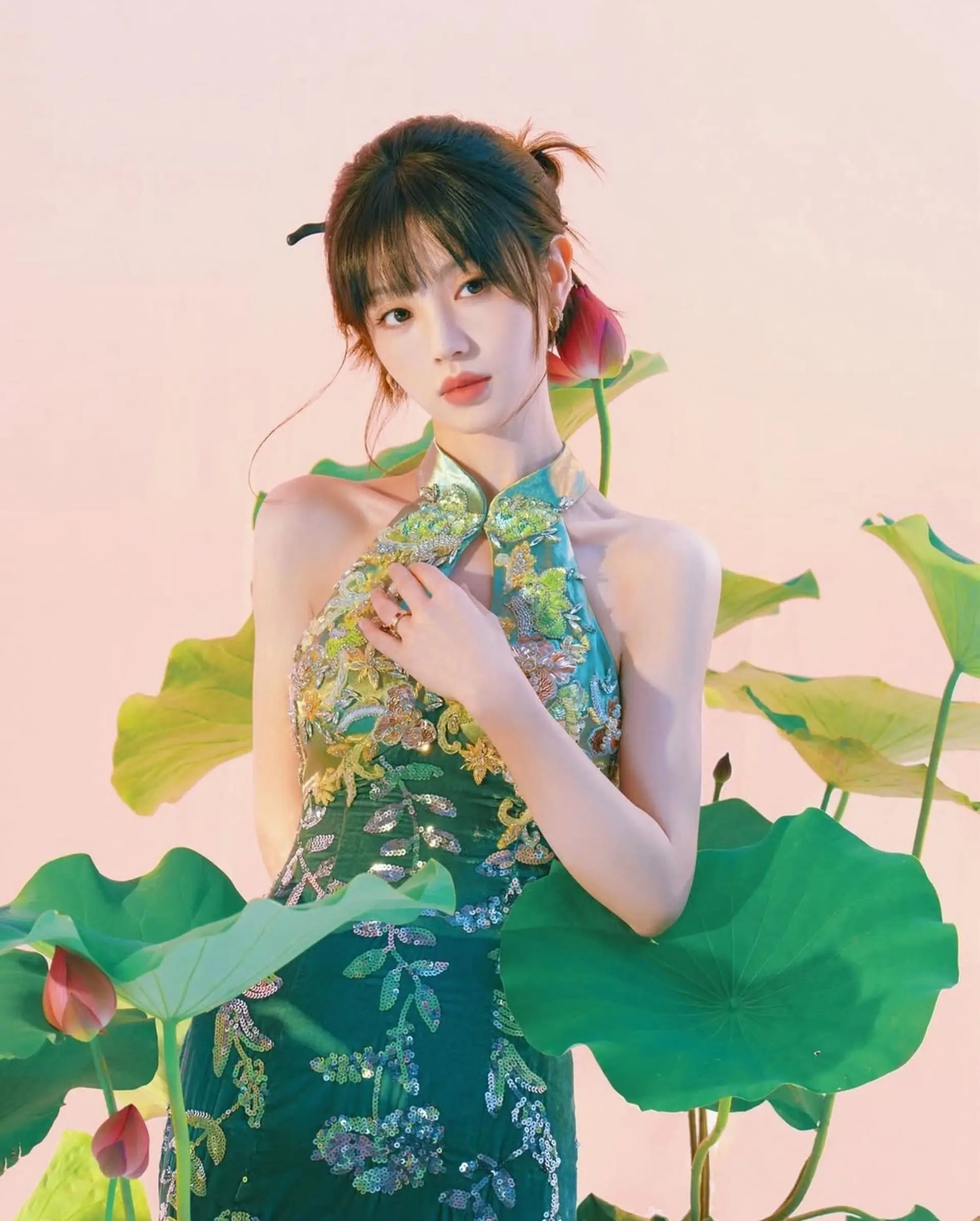 【tttxw.ww】女神田曦薇 田曦薇 棚拍1