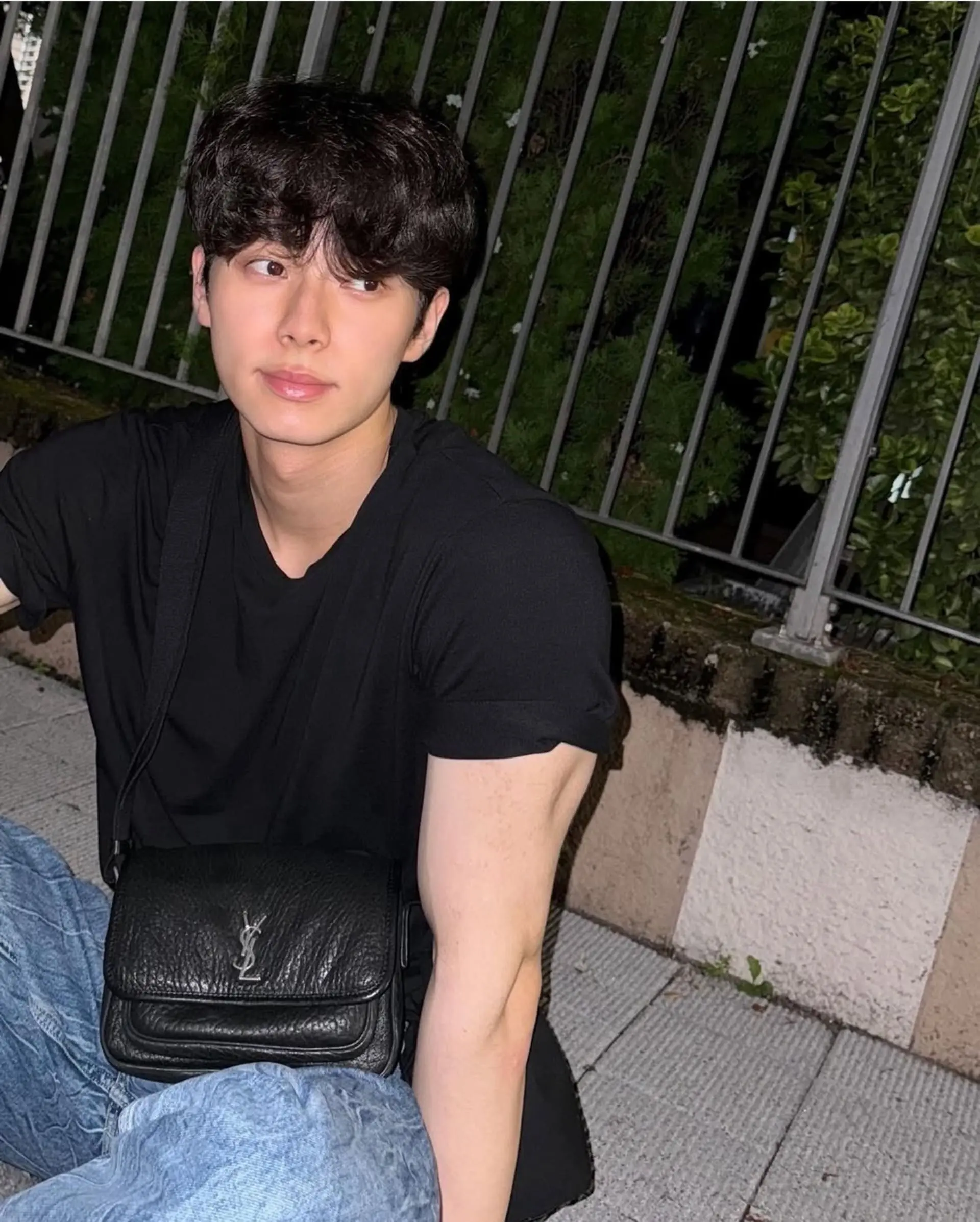 【l.c.m 】李彩玟私服穿搭 李彩玟 郵差包