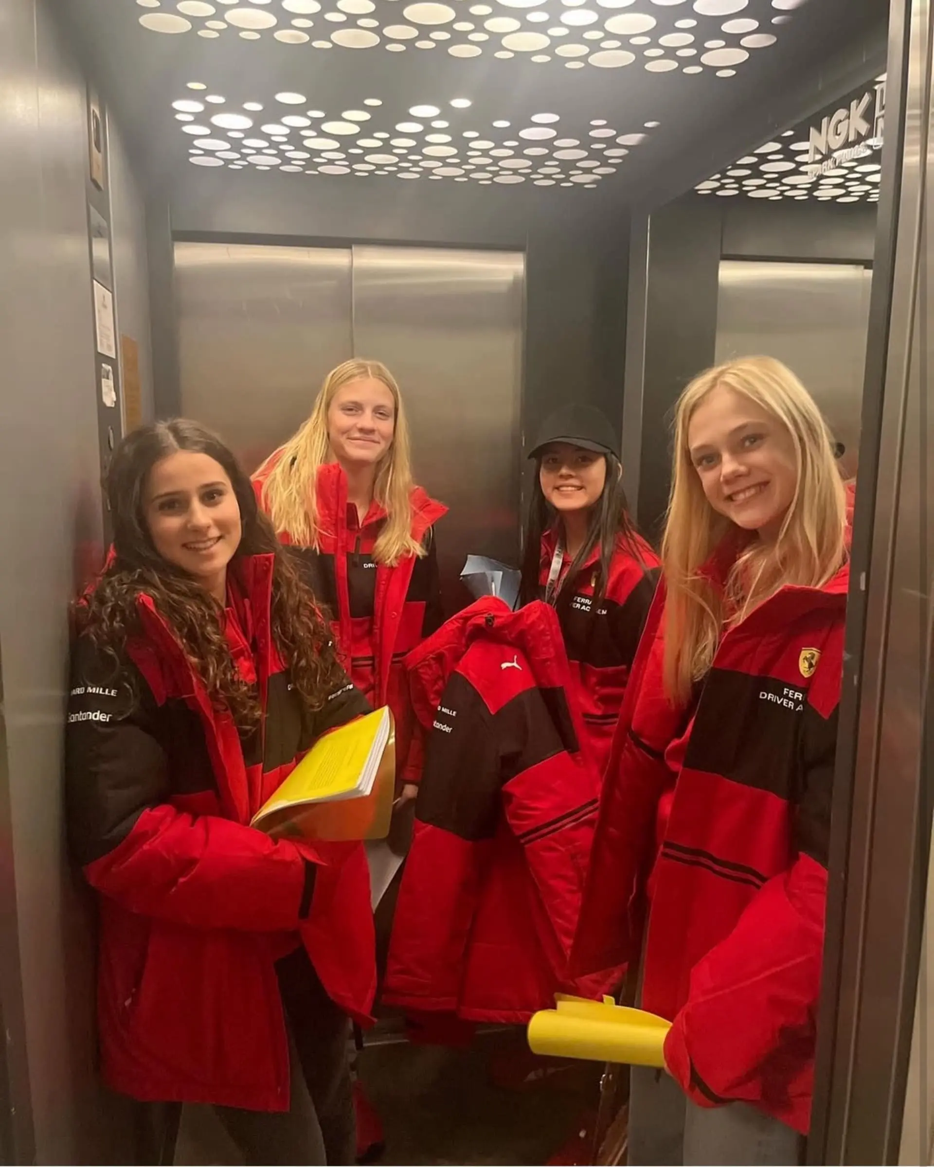 【alba.racing】alba Hurup Larsen 賽車 個人照07