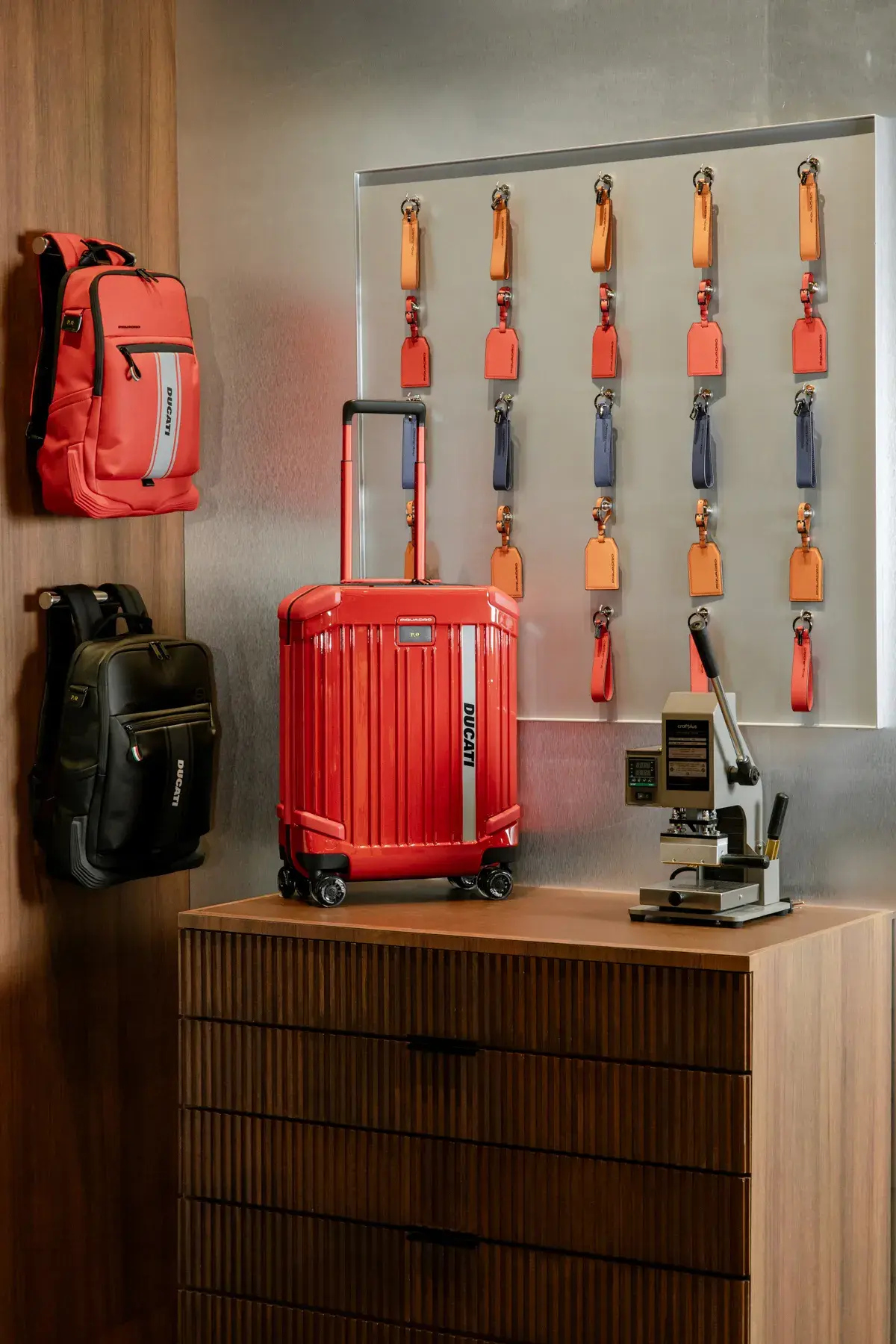 Piquadro 誠品生活裕隆城旗艦店3