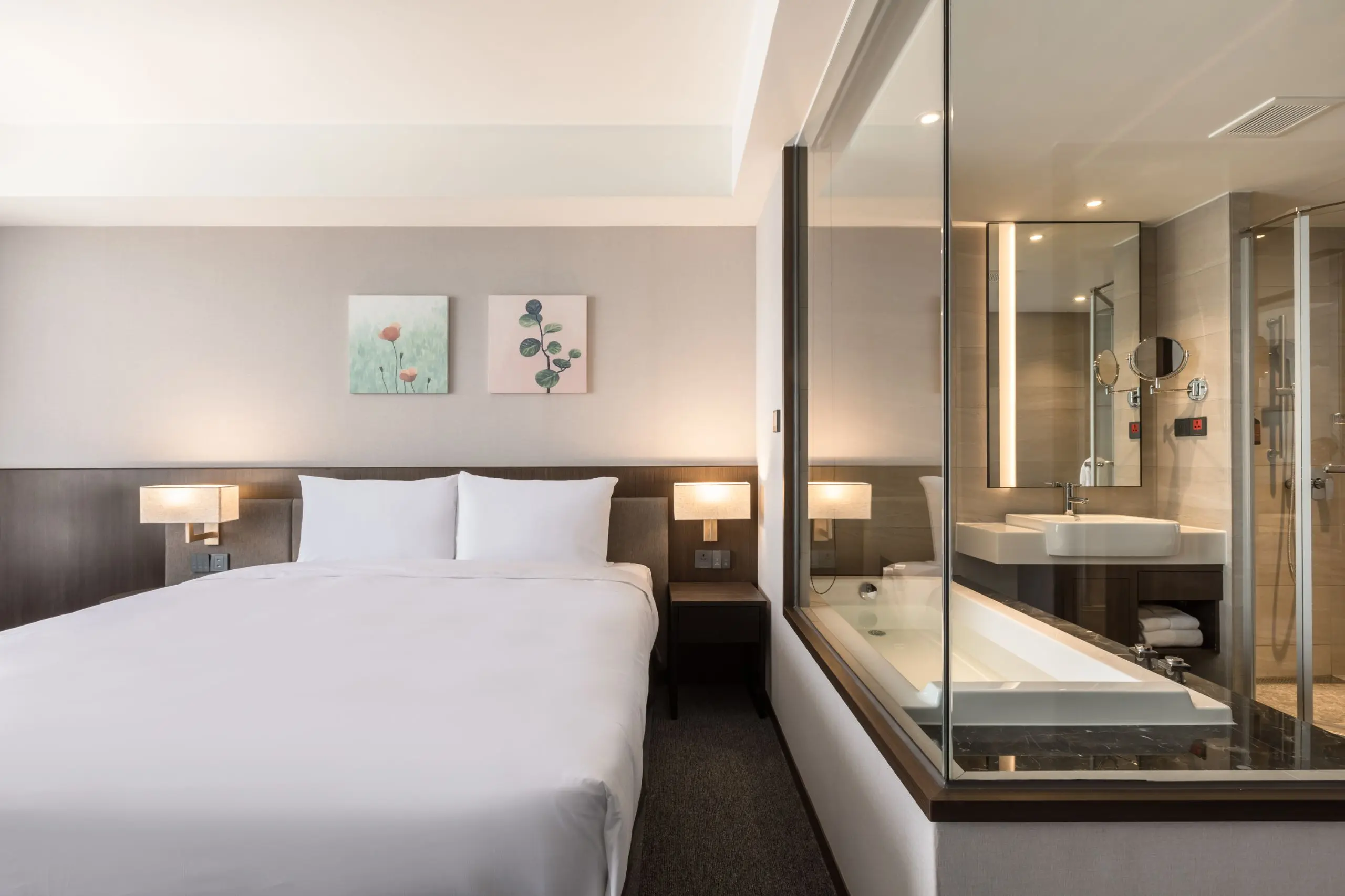 【煙波飯店】2025飯店推薦 在簡約乾淨的客房中徹底放鬆,讓身心回歸最純粹的平靜