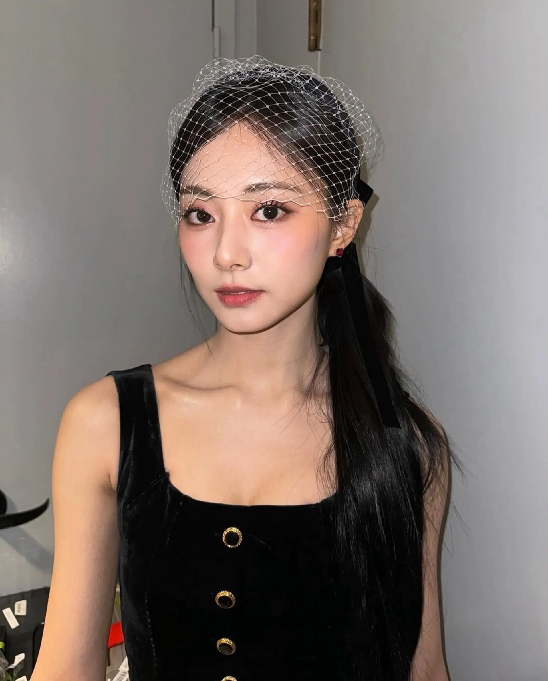 【thinkaboutzu】周子瑜 名人 個人照02