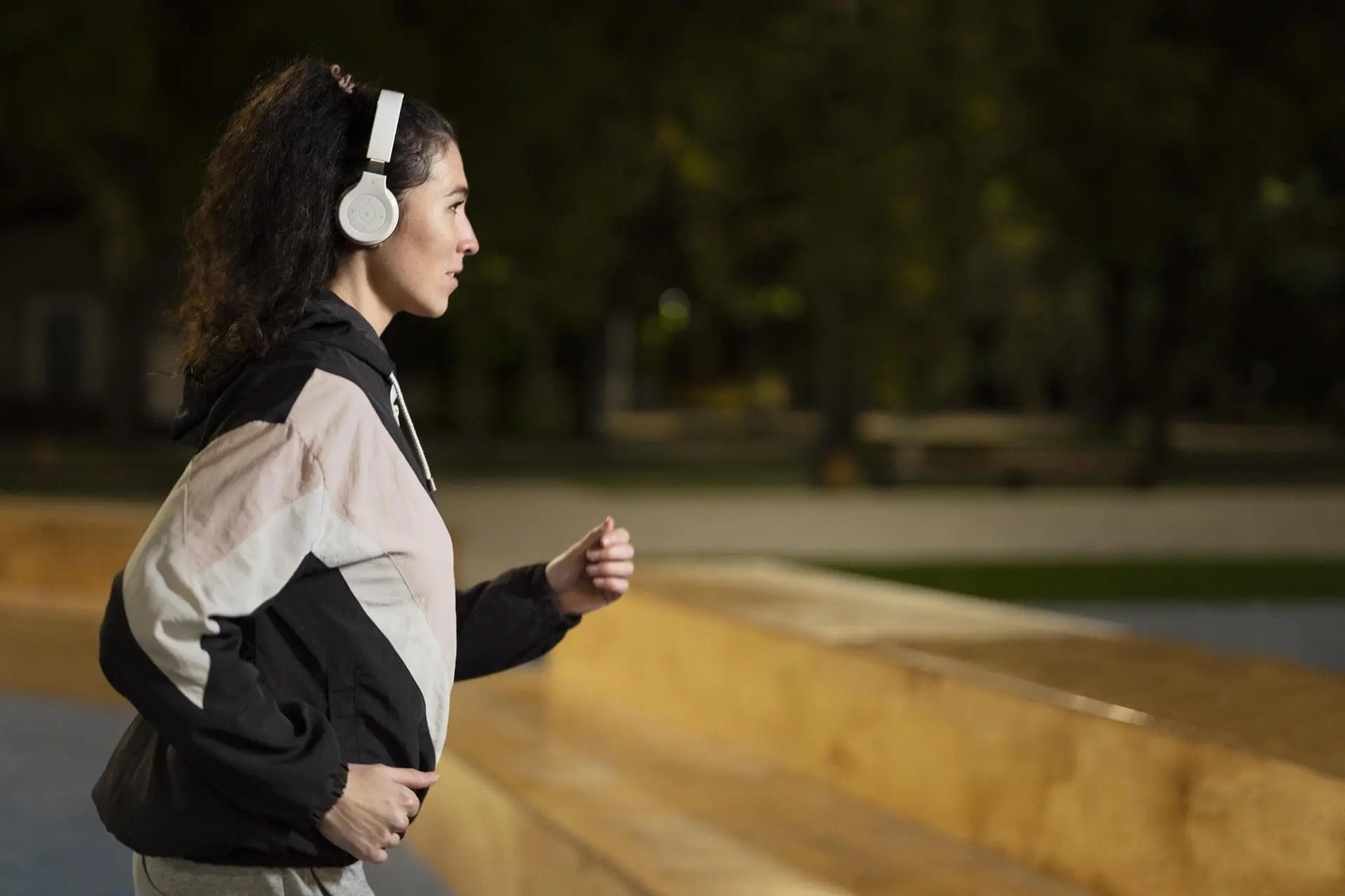 【freepik】超慢跑 運動 新手運動